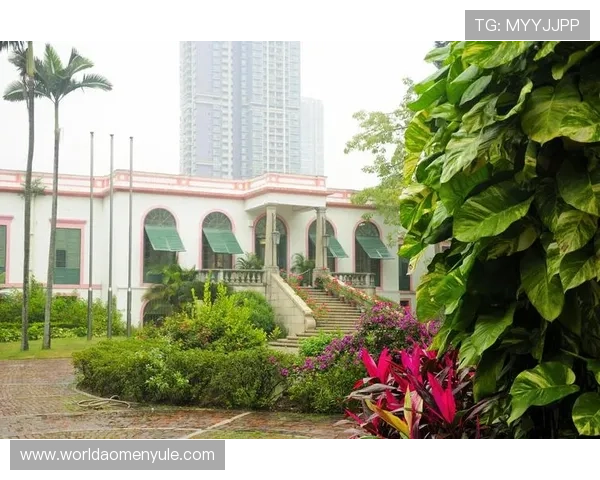 澳门东方皇堡官网提供便捷的在线预订与客户咨询服务 澳门东方皇堡官网提供便捷的在线预订与客户咨询服务